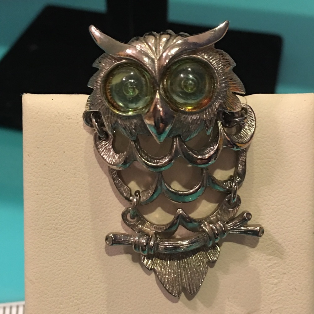 Swinging on a Branch - Vintage Owl Brooch